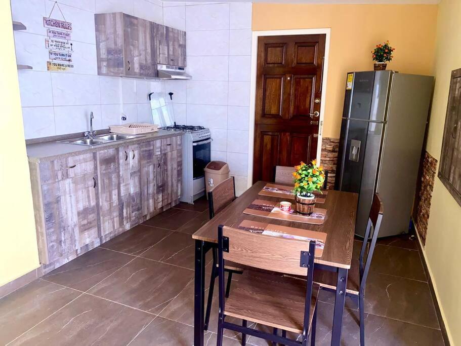Centrally Located, Private, 1 Bedroom Apartment. Willemstad Luaran gambar